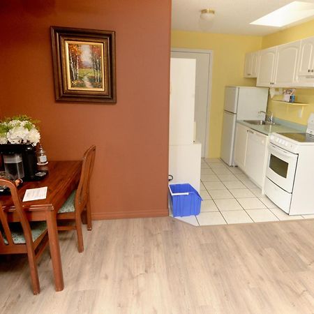 Casa Grande Inn Qualicum Beach Εξωτερικό φωτογραφία