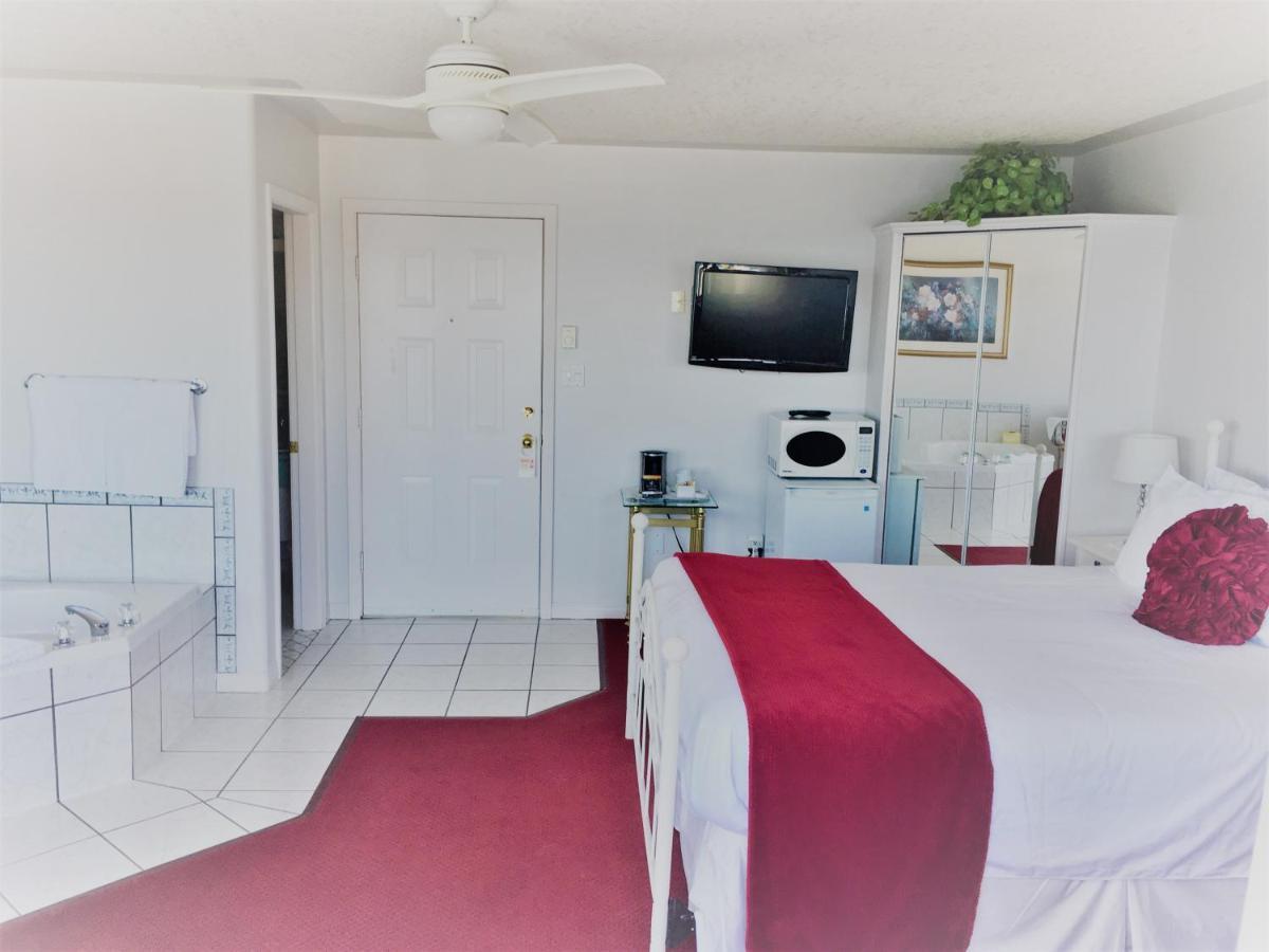 Casa Grande Inn Qualicum Beach Εξωτερικό φωτογραφία