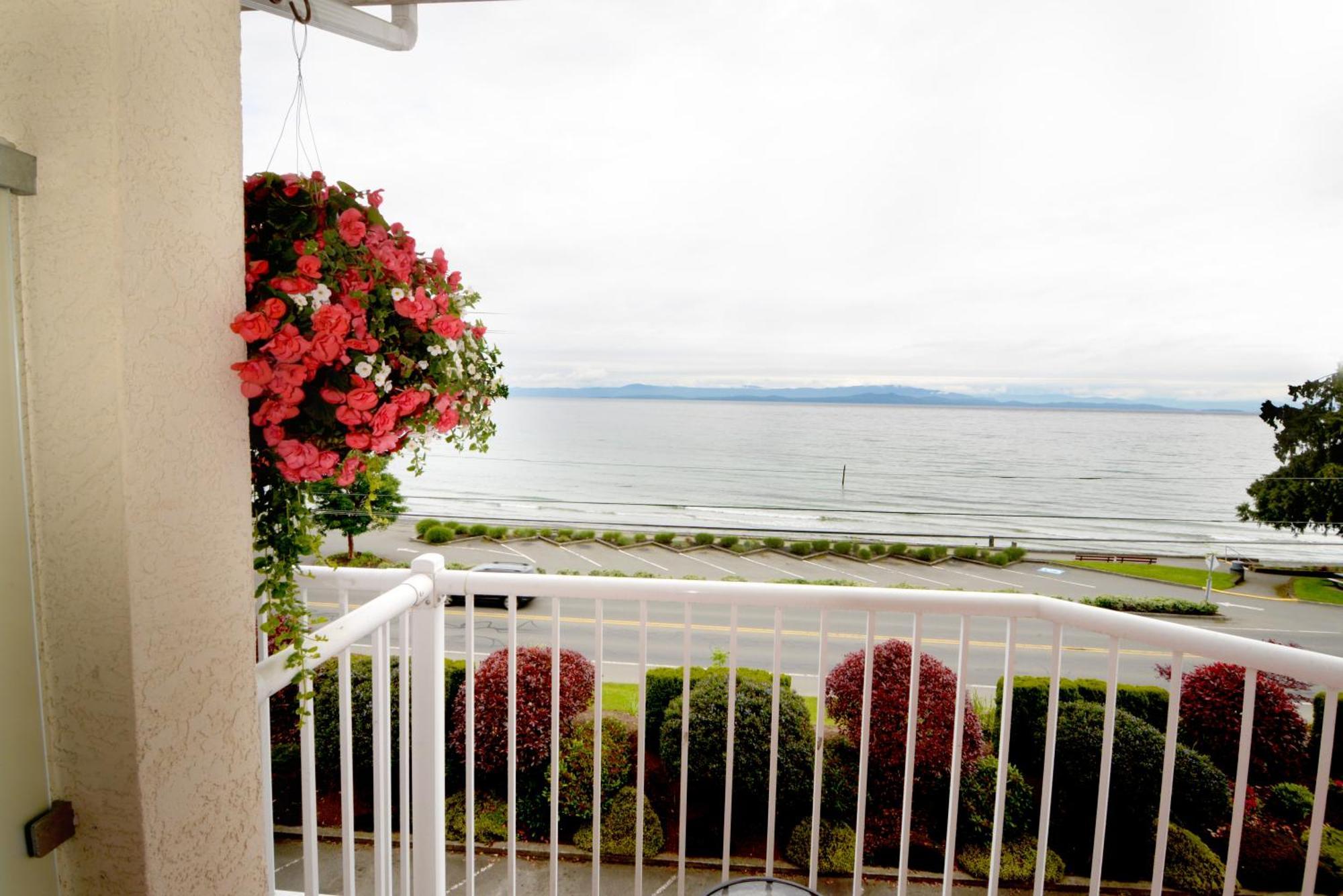 Casa Grande Inn Qualicum Beach Εξωτερικό φωτογραφία